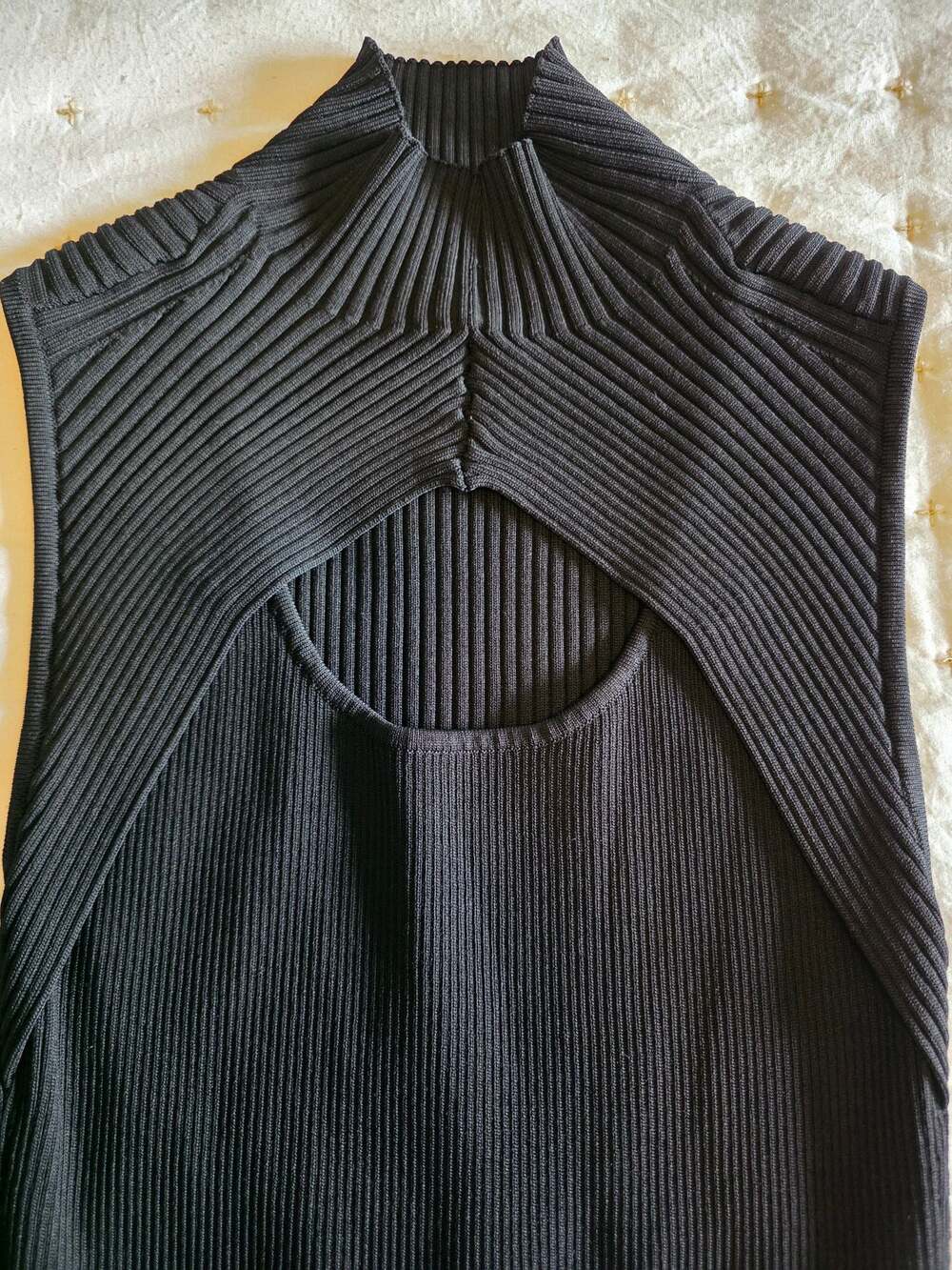 White House Black Market Black Ribbed High-Neck Sleeveless Cut-Out Knit Top - Picture 2 of 6